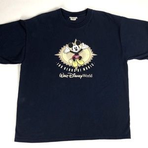 Walt Disney Mickey Mouse T Shirt Size (L)